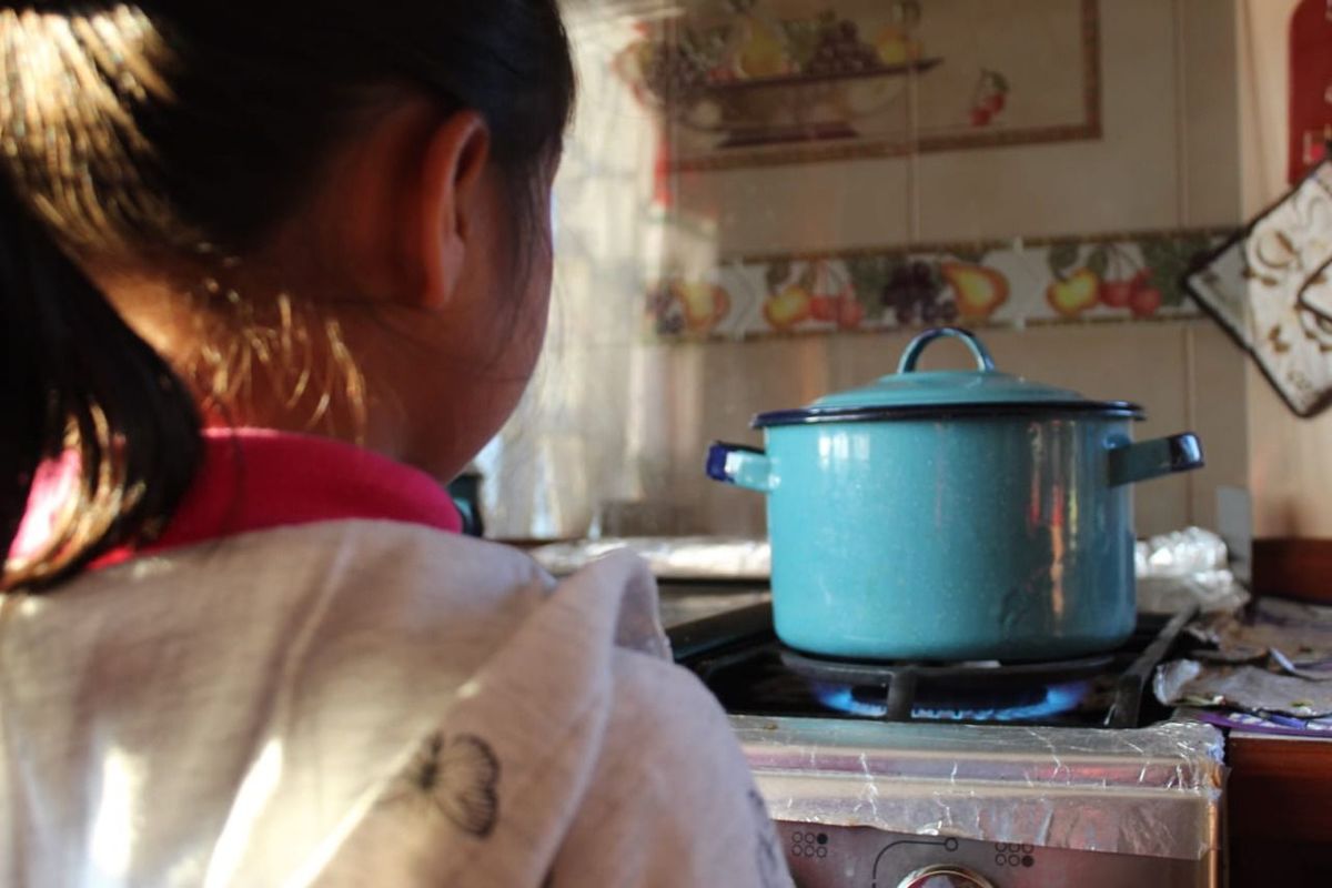 El ISEM también reiteró se debe mantener a los niños lejos de la cocina.