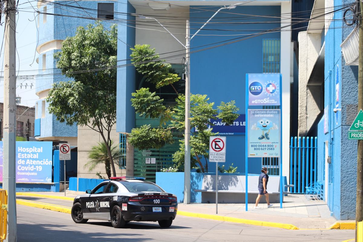 Hospital covid | En meses pasados calles aledañas fueron cerradas por el gran movimiento de pacientes en la zona. Dany Béjar.