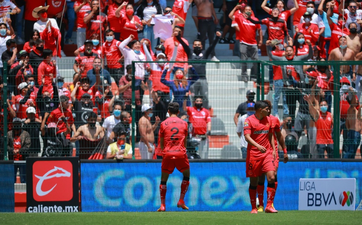 Aficionados durante el partido del Toluca vs Tigres (Imago7)