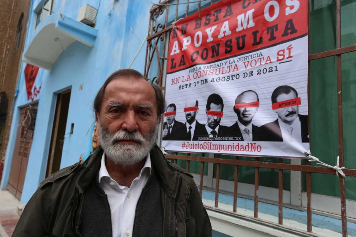 Epigmenio Ibarra, a las afueras de la casilla de la consulta popular | Javier Ríos