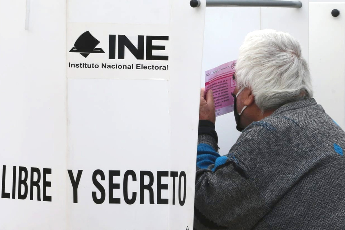 Las mesas receptoras de la consulta popular se instalaron este 1 de agosto. | Javier Ríos