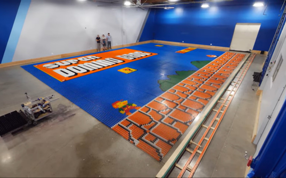 Así es el mural de Super Mario Bros (Mark Rober en YouTube).