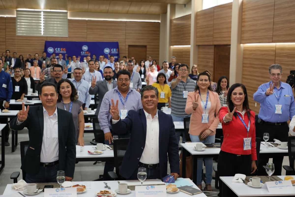 Pide a alcaldes capacitarse para tomar mejores decisiones.