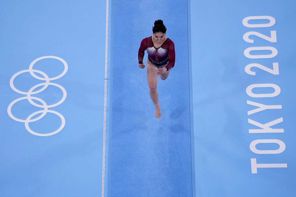 Alexa Moreno durante la final de salto de caballo en Tokio 2020. (AP)