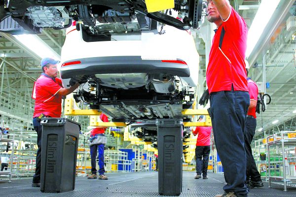 La industria manufacturera vive una recuperación sólida, señala Caintra. Roberto Alanís