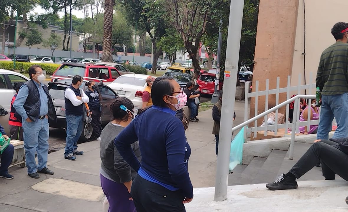 Familiares de personas con covid-19 | César Velázquez