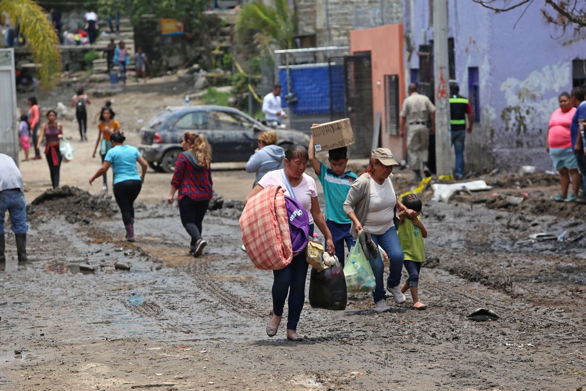 Afectados de Zapopan exigen a autoridades el 'fondo para desastres'. (Fernando Carranza)