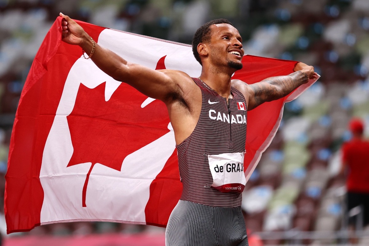Andre De Grasse ganó el oro en los 200 metros (Reuters)
