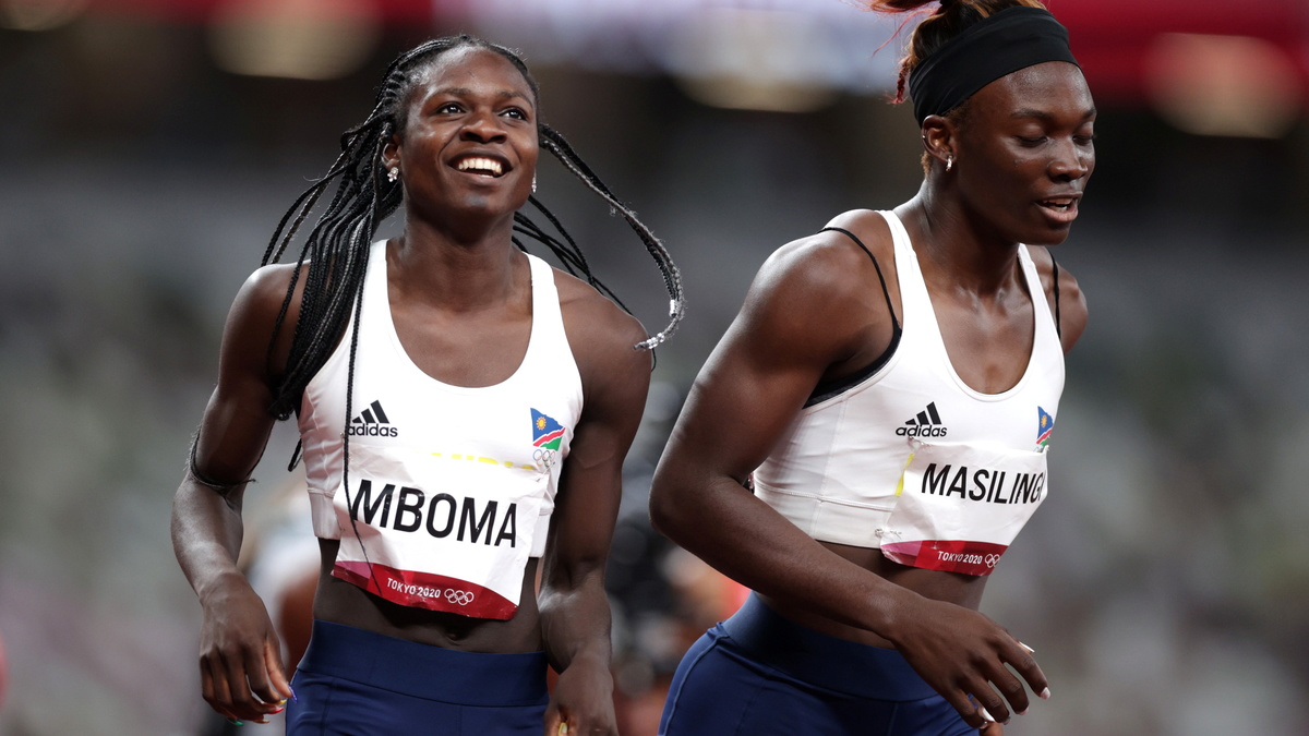 Christine Mboma y Beatrice Masilingi  en Tokio 2020 (Reuters)