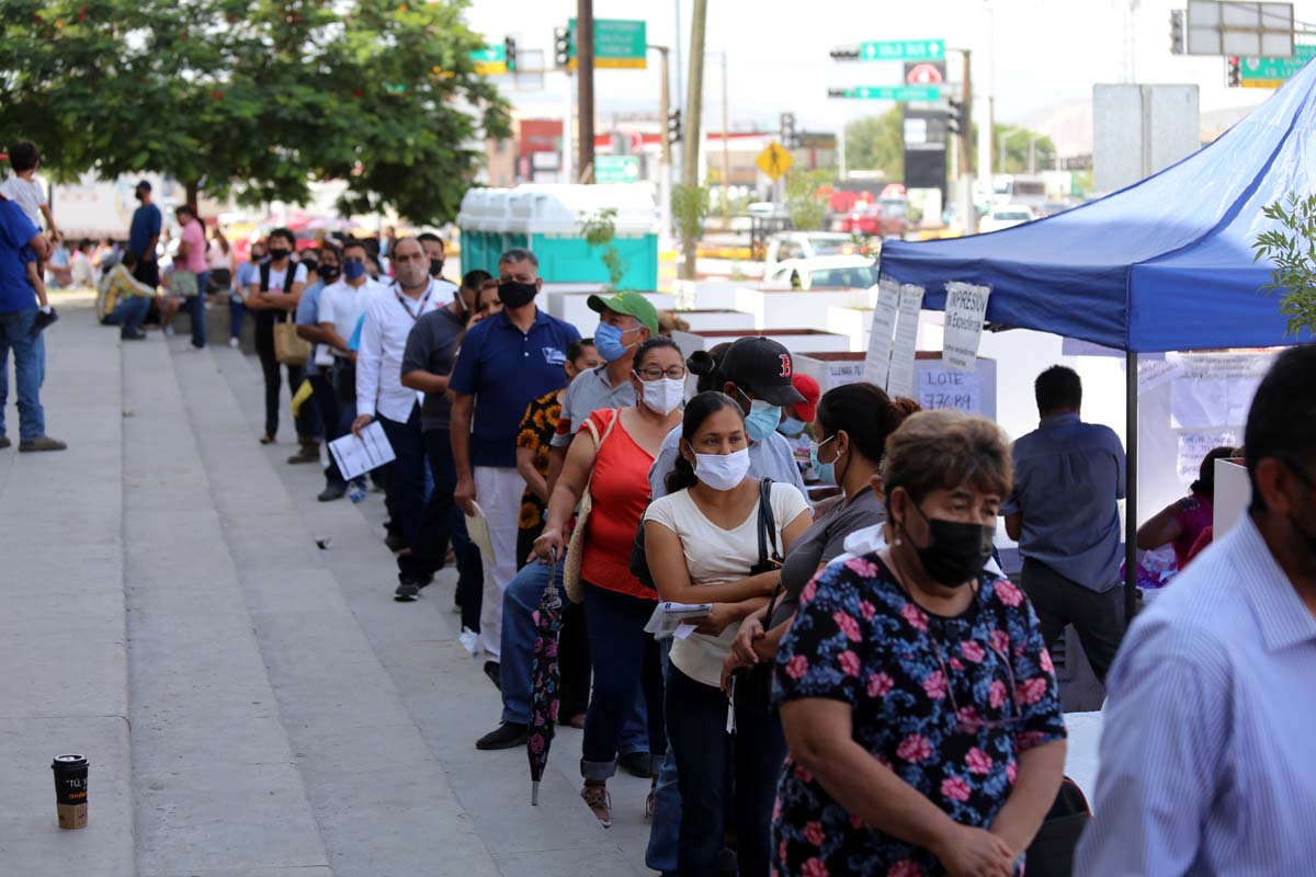 Las personas vacunadas tienen 65 por ciento de posibilidad de evitar ser hospitalizadas. (Mauricio Román)