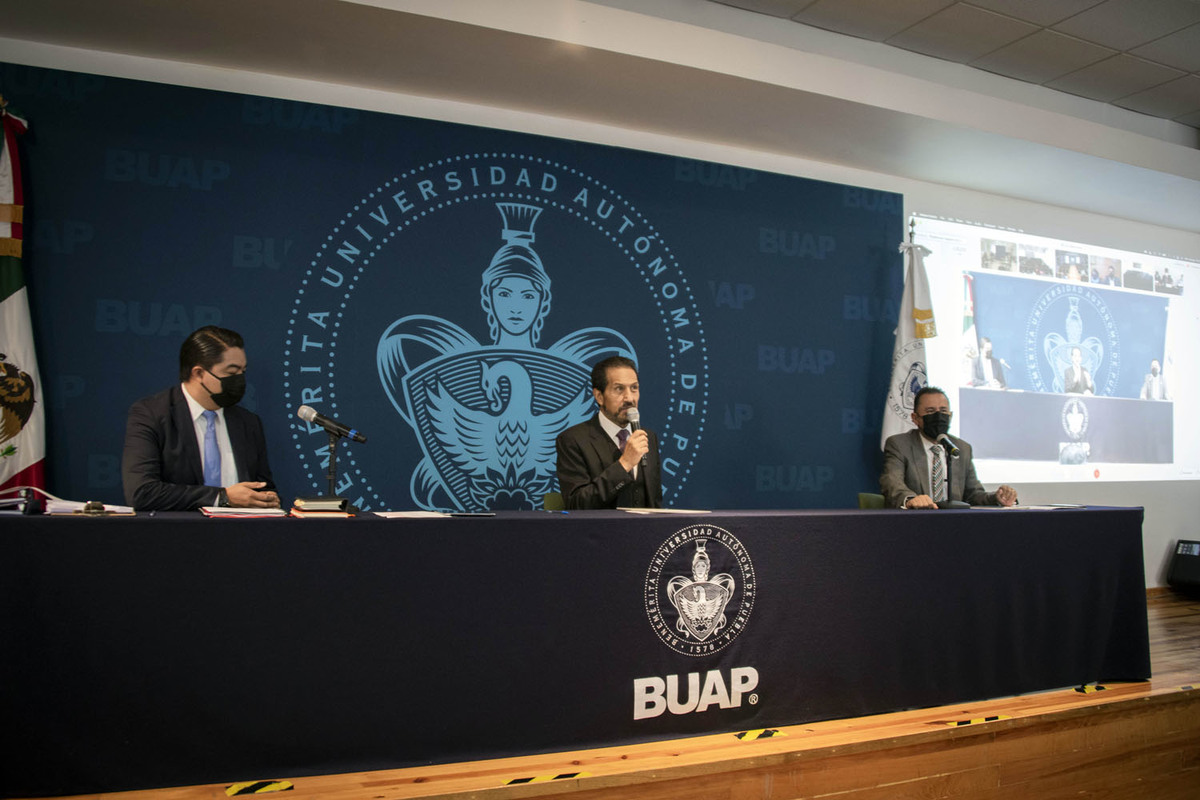 Acuerda BUAP elección con voto electrónico | Especial