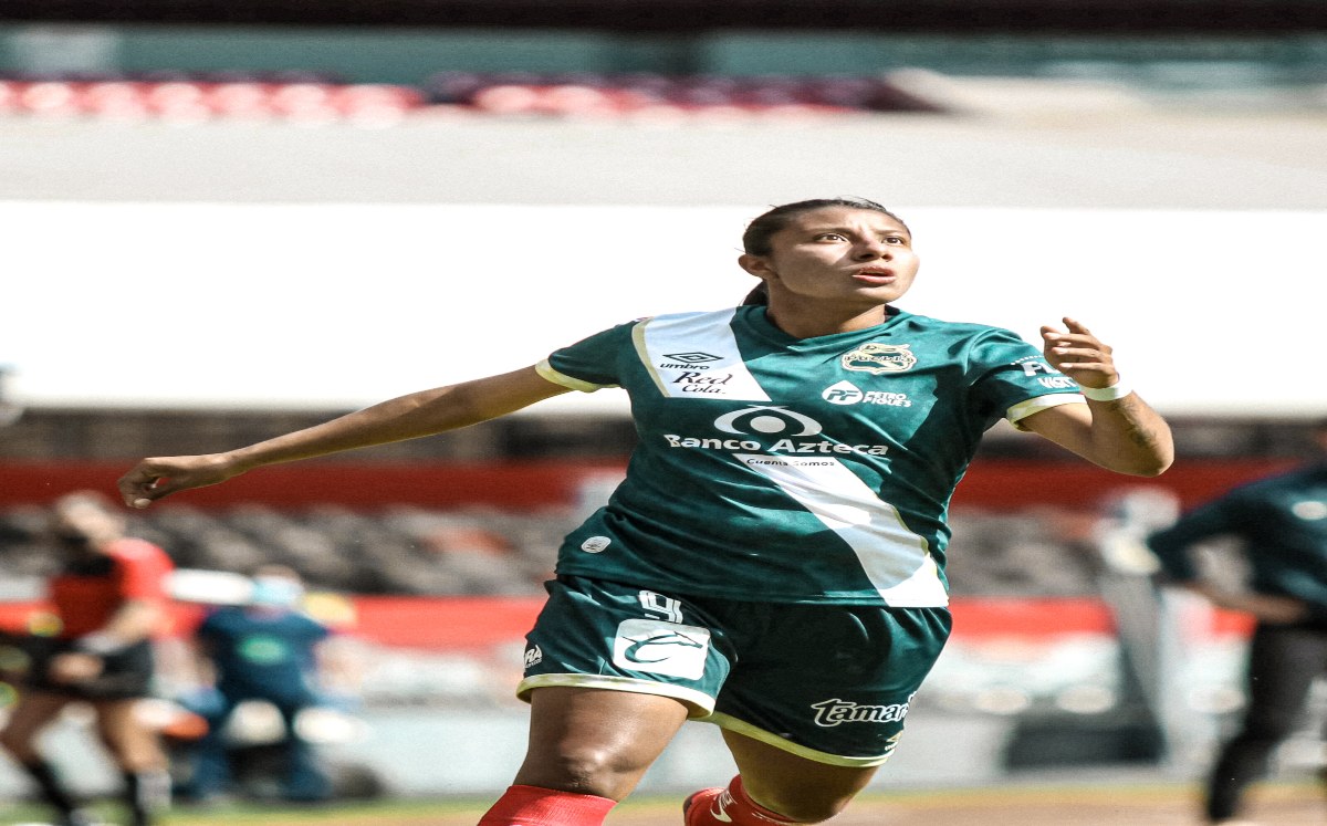 Estefany Hernández, delantera de la Franja Femenil | Especial