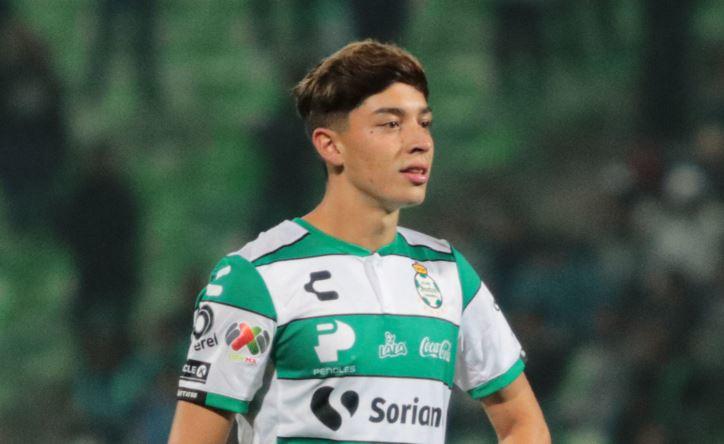 Jordan Carrillo alzó la mano, tuvo su oportunidad y la aprovechó. (Archivo)