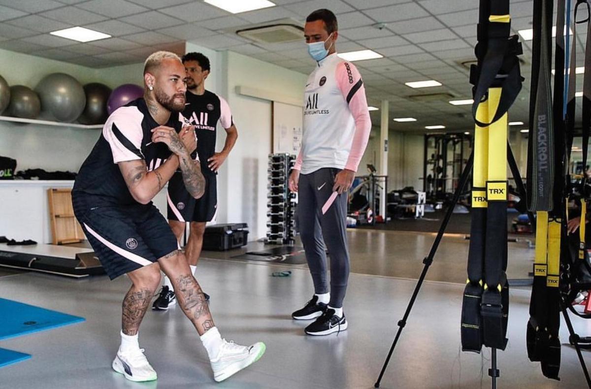 Neymar ya reportó con el PSG ( Instagram @neymarjr)