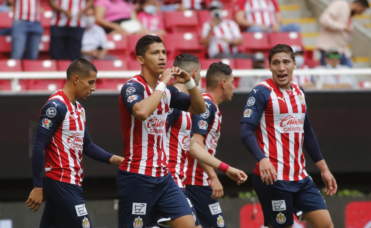 Chivas sacó el empate en casa ante Bravos de Juárez (Mexsport)