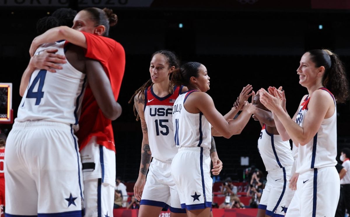 Estados Unidos se va de Tokio con oro en baloncesto (AFP)