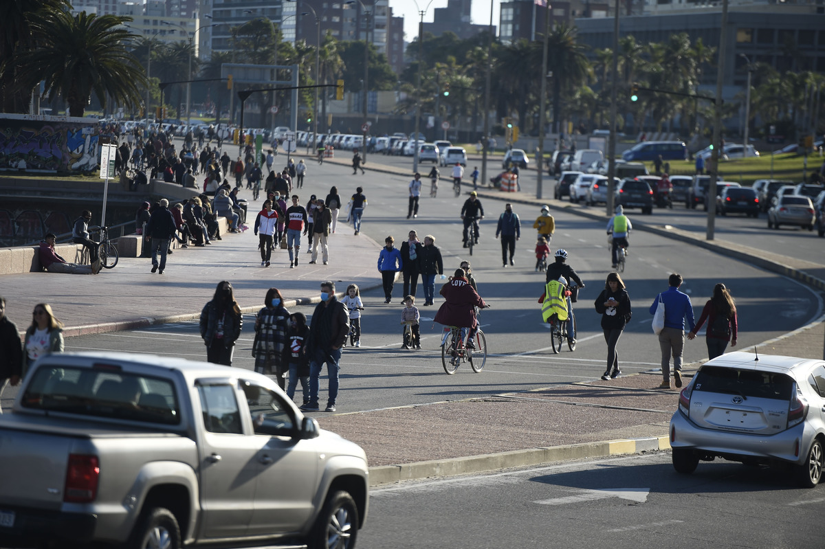 Uruguay ya había vacunado a más del 70 por ciento de su población. (Xinhua)