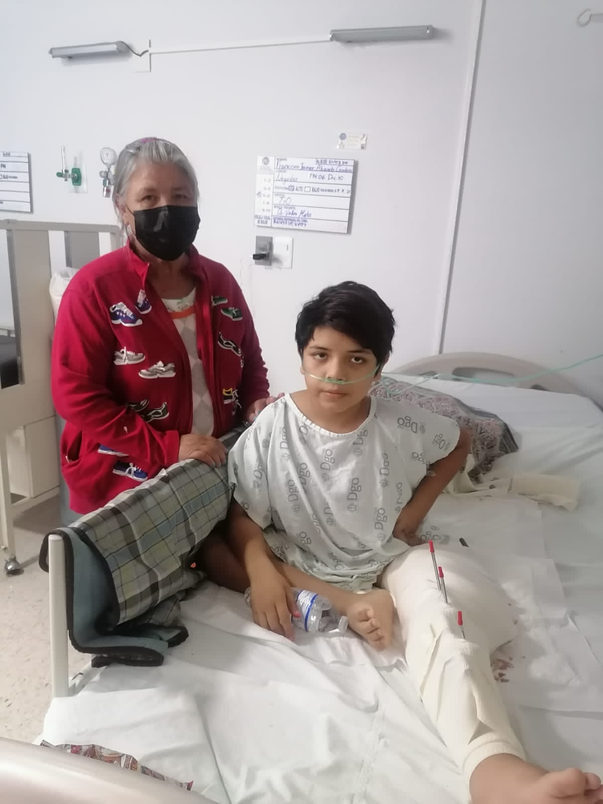 Francisco vive con su abuela, después de que sus padres fallecieron debido a una enfermedad. | Especial