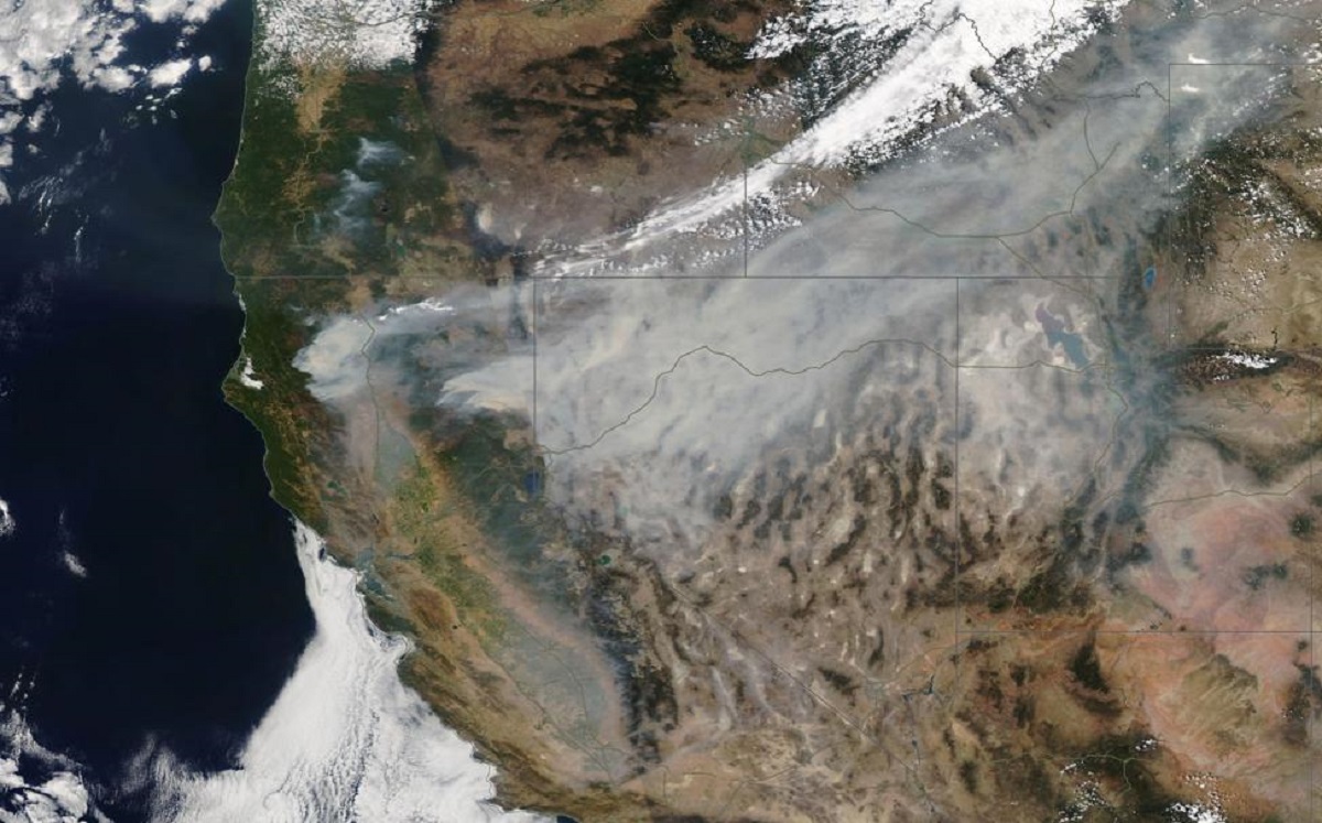 Incendios de California en 2021, vistos desde el espacio. (AP)