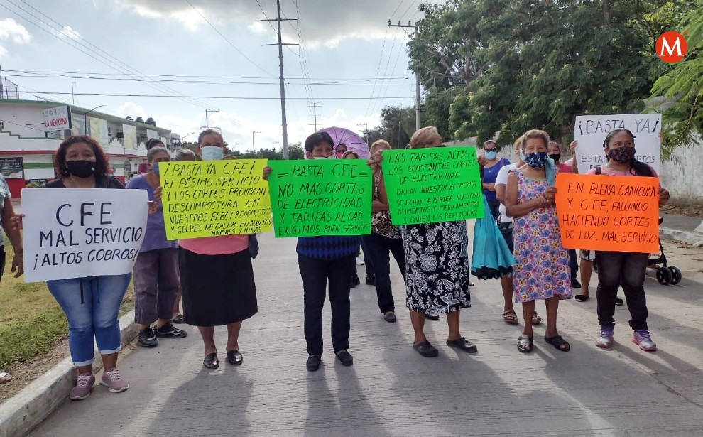 Protestan contra CFE por falta de luz y cierran avenida en Tampico ...