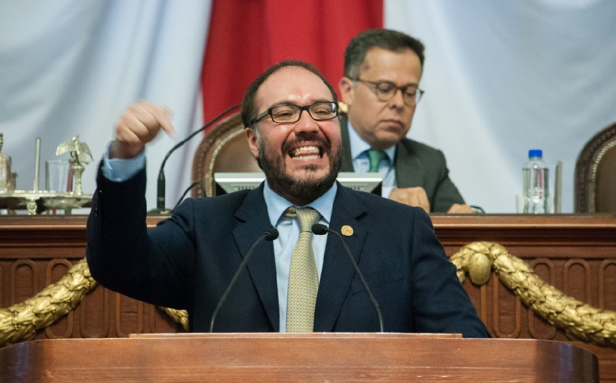 El diputado petista Mauricio Toledo, durante una sesión extraordinaria. (Cuartoscuro)