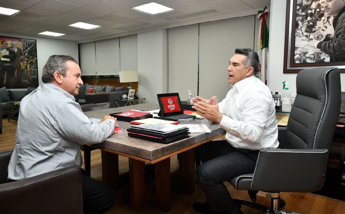Edgar Melhem, líder del PRI Tamaulipas con Alejandro Moreno, líder nacional del PRI. (@PRITampsOficial)