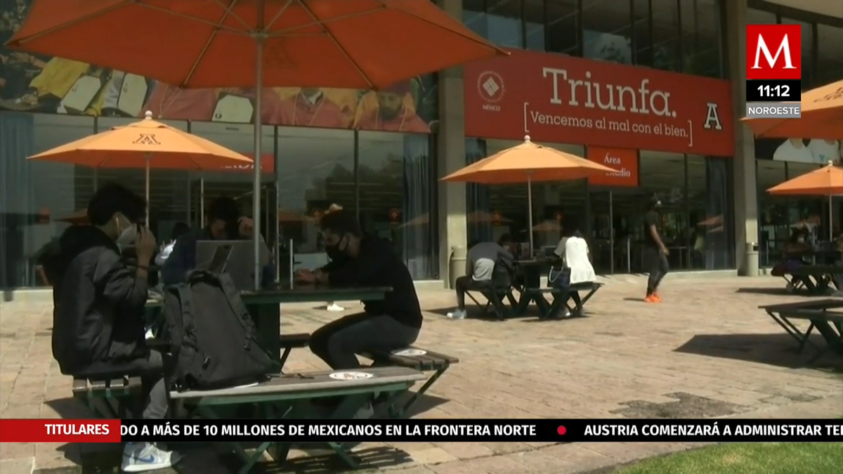 Estudiantes regresan a clases presenciales