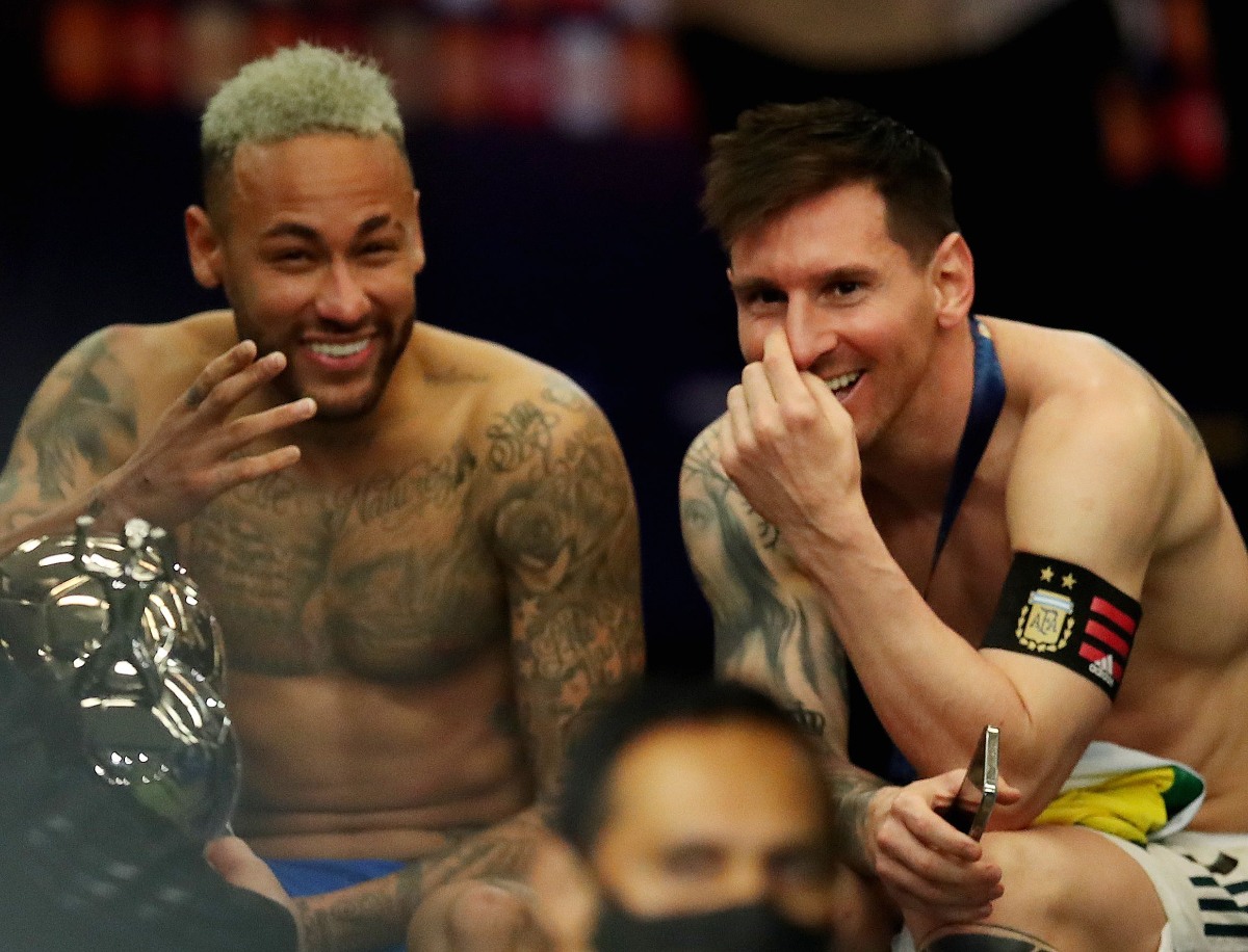 Lionel Messi y Neymar estarán juntos de nuevo en el PSG (Reuters)