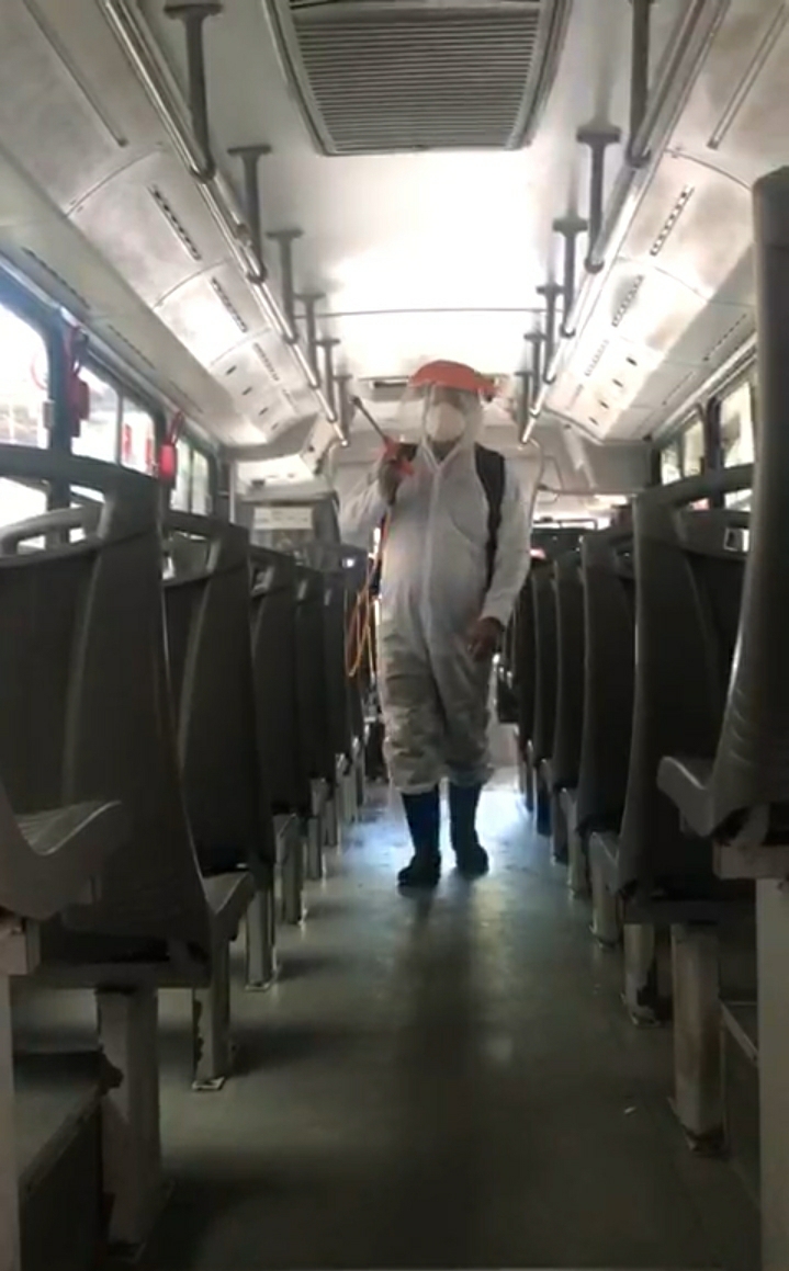 Multarán a transportistas si exceden el número de pasajeros