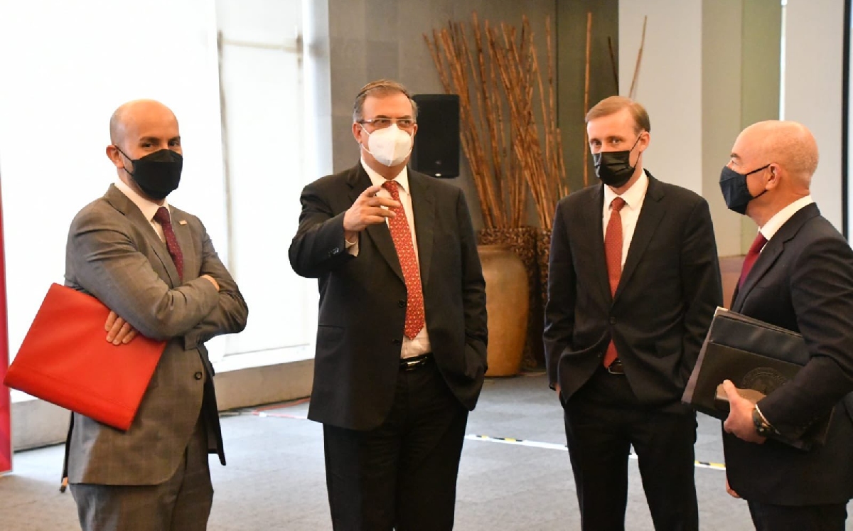 El secretario recibió a la comitiva estadunidense en las oficinas de la SRE. (@SRE_mx)