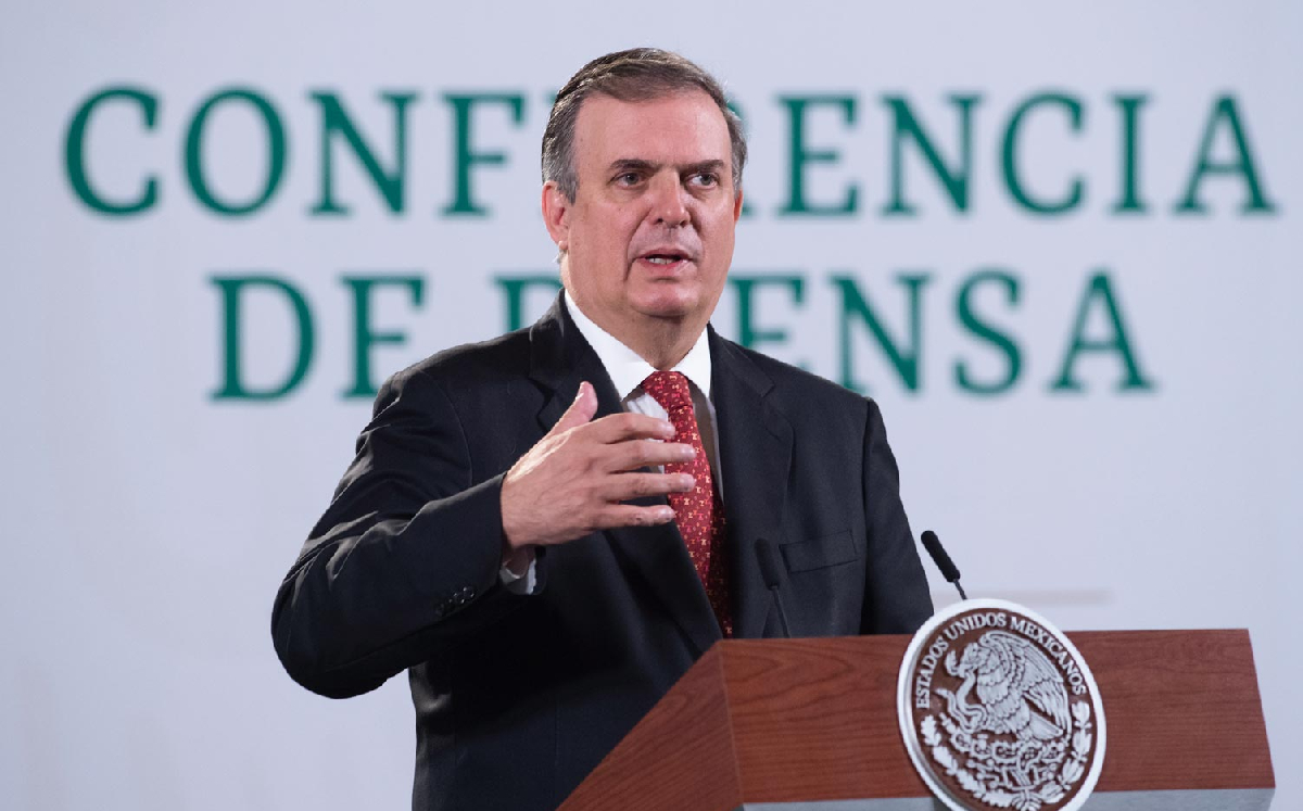 El secretario de Relaciones Exteriores, Marcelo Ebrard, en la conferencia de hoy. (Gobierno de México)