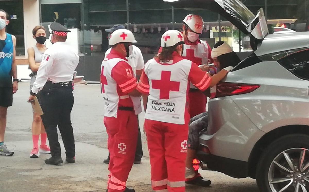 Auto atropella a joven que se ejercitaba en San Pedro, NL. Foto: Agustín Martínez.