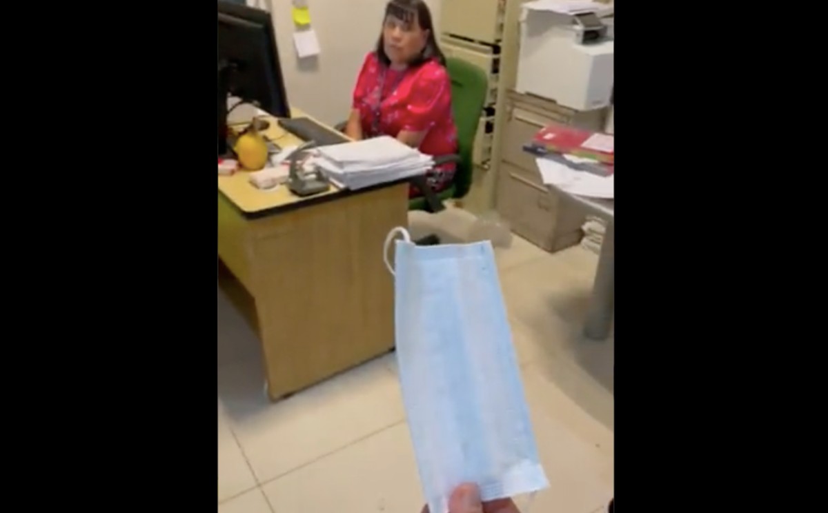 La mujer estaba obligada a utilizarlo.