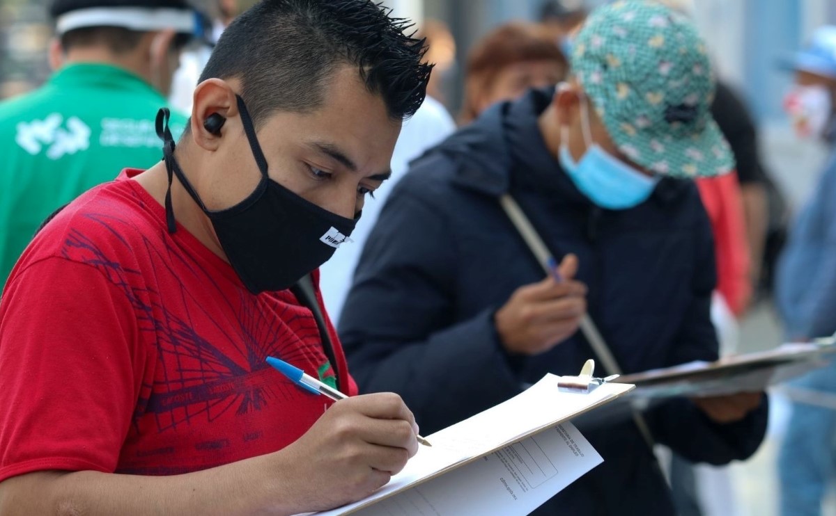 La Feria Nacional del Empleo 2021 en CdMx se realiza en la alcaldía Iztapalapa. | Cuartoscuro