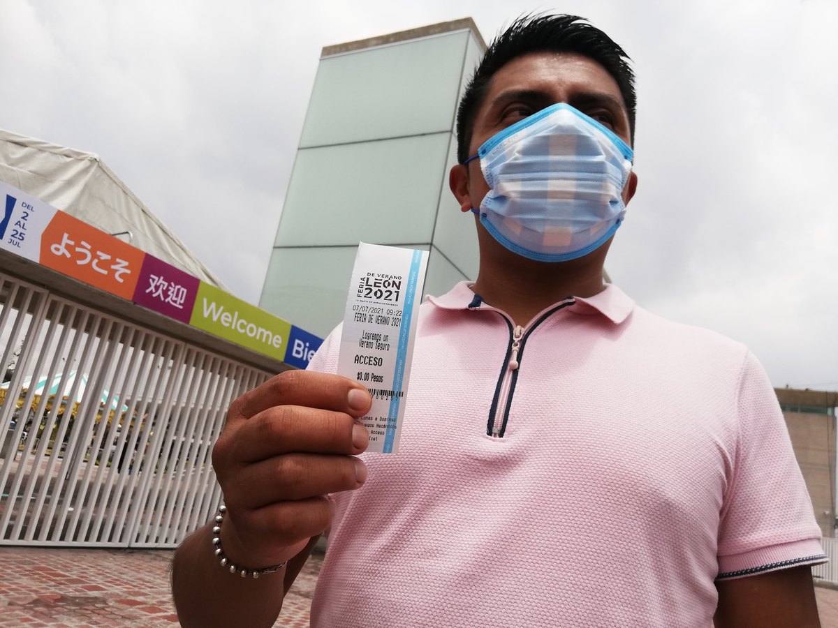 Durante la Feria de Verano de León 2021 se establecieron estrictos filtros sanitarios. Dany Béjar.
