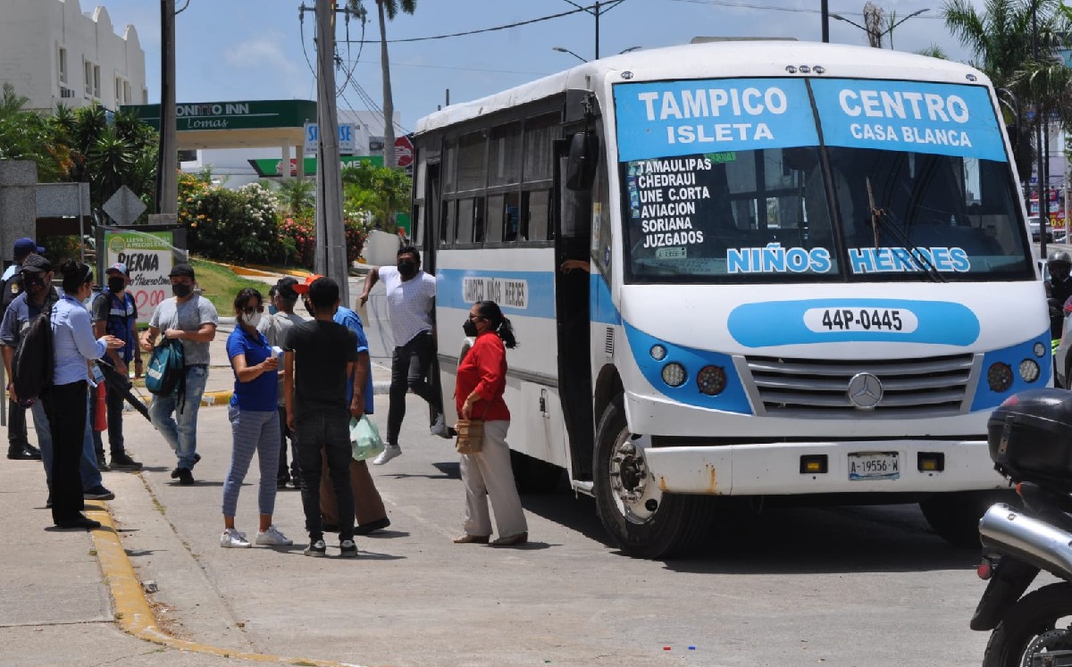 Transporte público en Tampico. (Yazmín Sánchez)