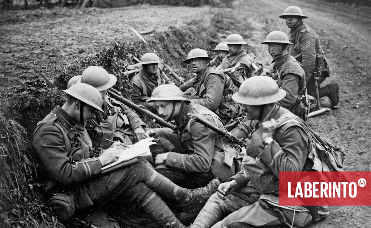 Tropas británicas en una trinchera en el frente occidental durante la Primera Guerra Mundial. (Archivo)