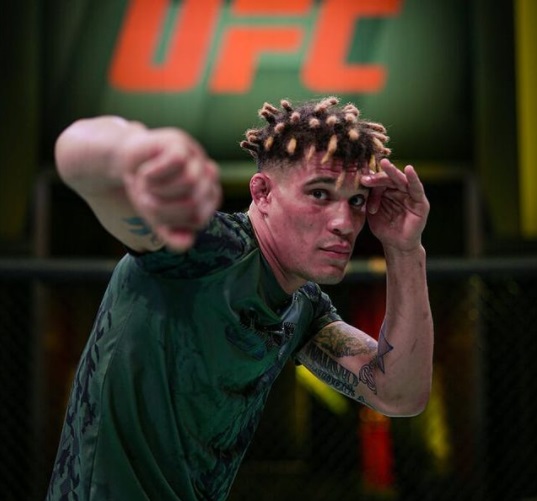 Jordan Williams, peleador de la UFC (Instagram @bomayemma)