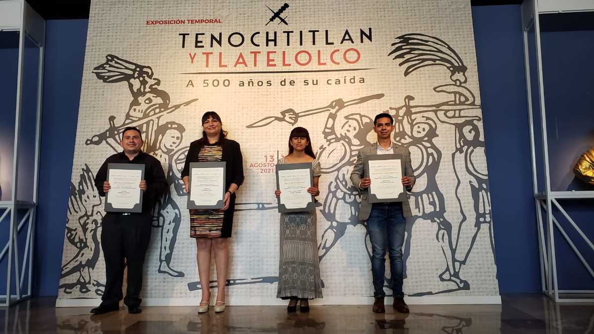Los ganadores durante la ceremonia de premiación. (Foto: Especial)