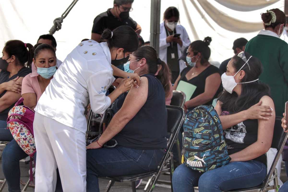 Vacunación en Puebla. (Melanie Torres)