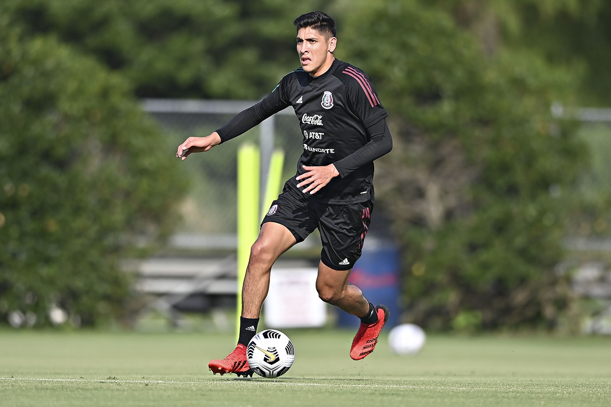 Edson Álvarez durante un entrenamiento con la selección nacional (Imago7)