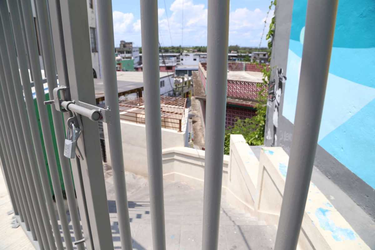 Cierran bajada turística del centro de Tampico hacia mercados. (Yazmín Sánchez)