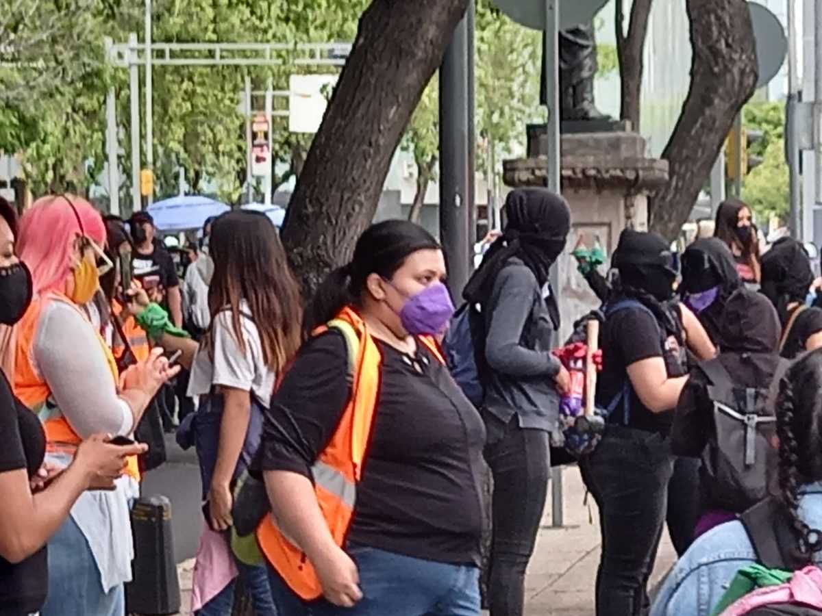Manifestantes durante la marcha de esta tarde | Especial