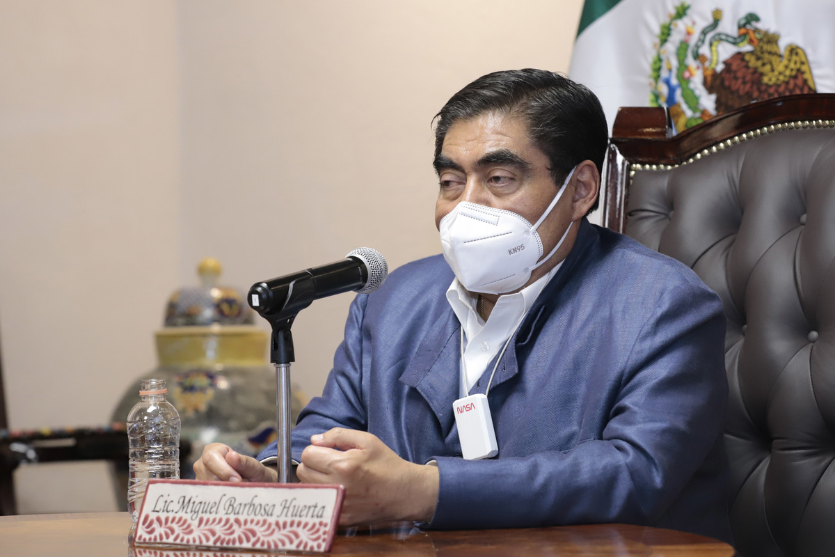 Miguel Barbosa Huerta, gobernador de Puebla. (Especial)