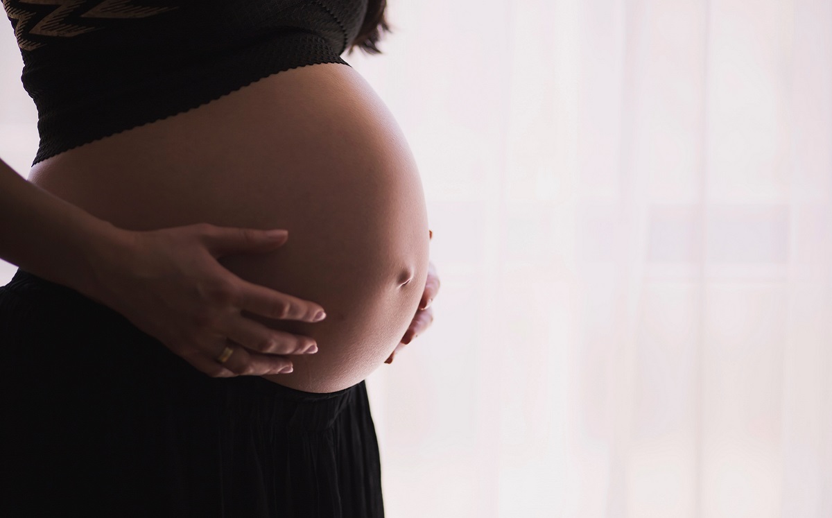 En California, padres demandan a clínica de fertilidad por confundir embrión con el de otra pareja. (Unsplash)