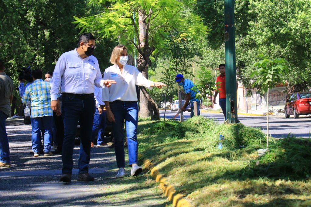 Pilar Gómez recorrió vialidades