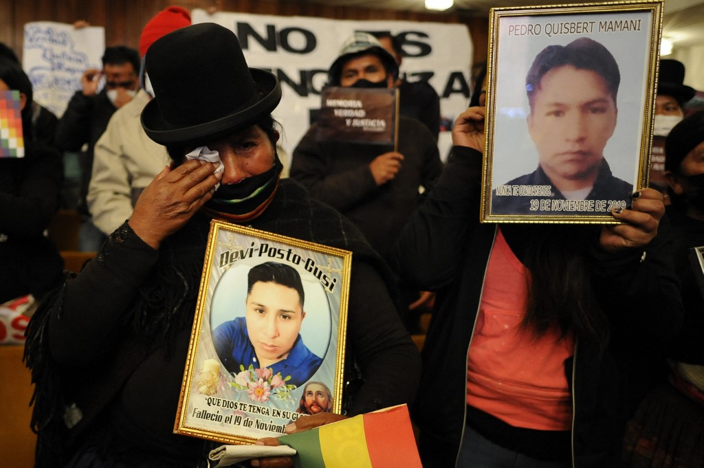Más de una treintena de personas fueron masacradas durante la crisis política en Bolivia. (AFP)