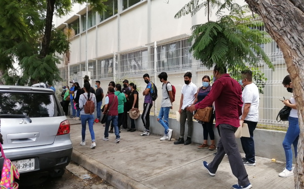 Se agotan vacunas en Tehuacán por alta afluencia de jóvenes | Especial