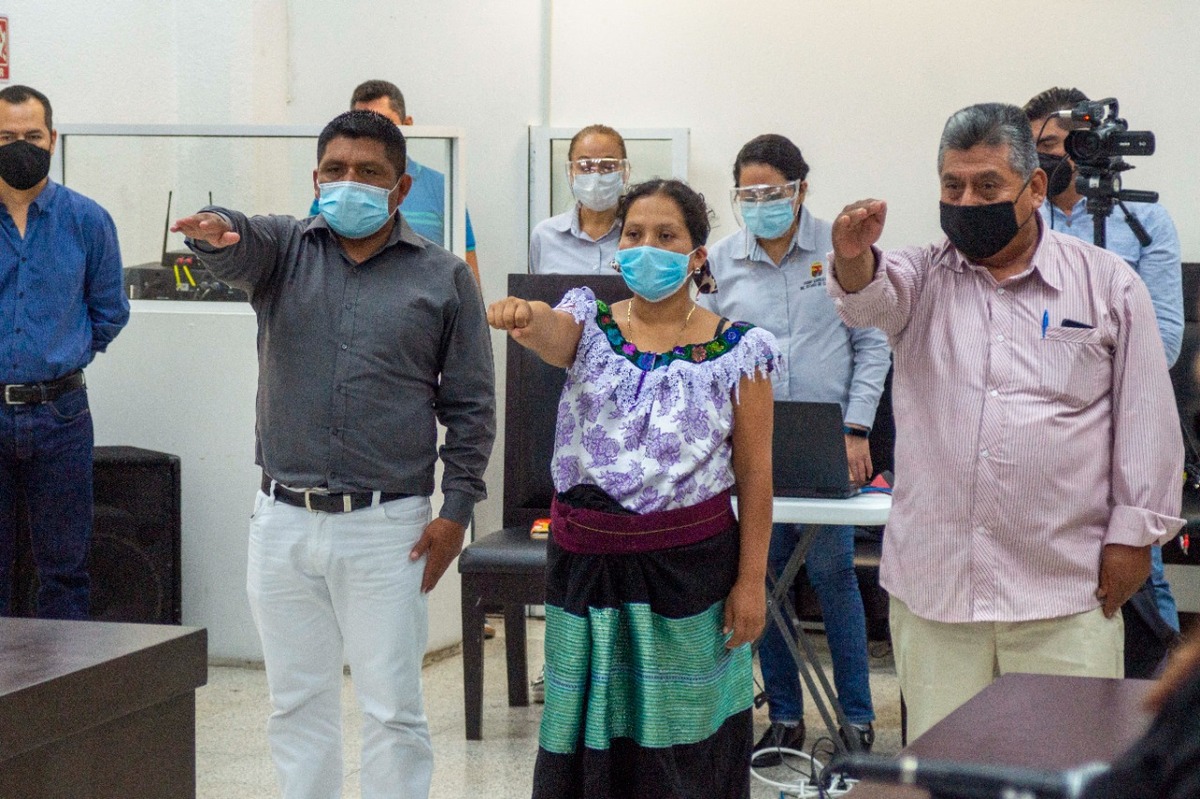 Congreso del Estado de Chiapas desaparece cabildo en Pantelhó y nombra nuevo concejo municipal.