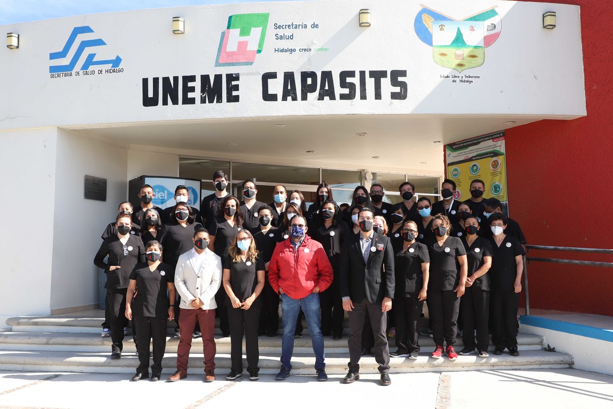 El equipo de la Unidad de Especialidad Médica UNEME CAPASITS en Hidalgo. (Especial)